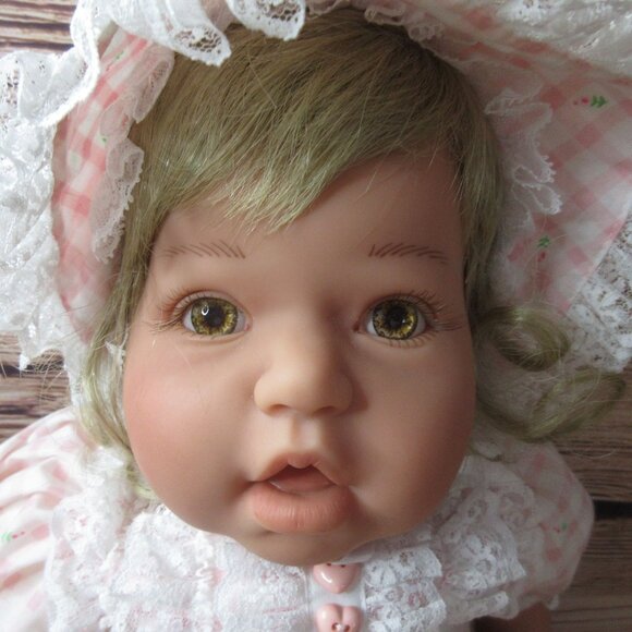 Lee Middleton Doll - 22" Lovin Stuff Model 00231 Vintage 1999 - Picture 4 of 16
